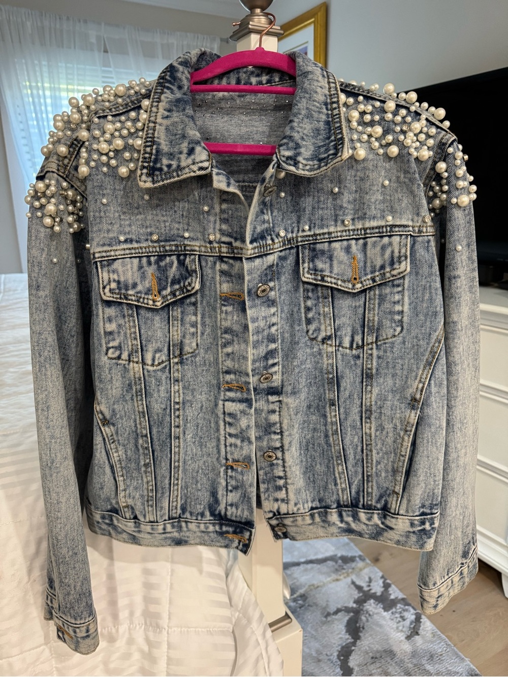 Pearl-Embellished Acid Wash Denim Jacket - Light Blue